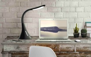 LED stolna svjetiljka: ekonomičan i moderan način organiziranja osvjetljenja