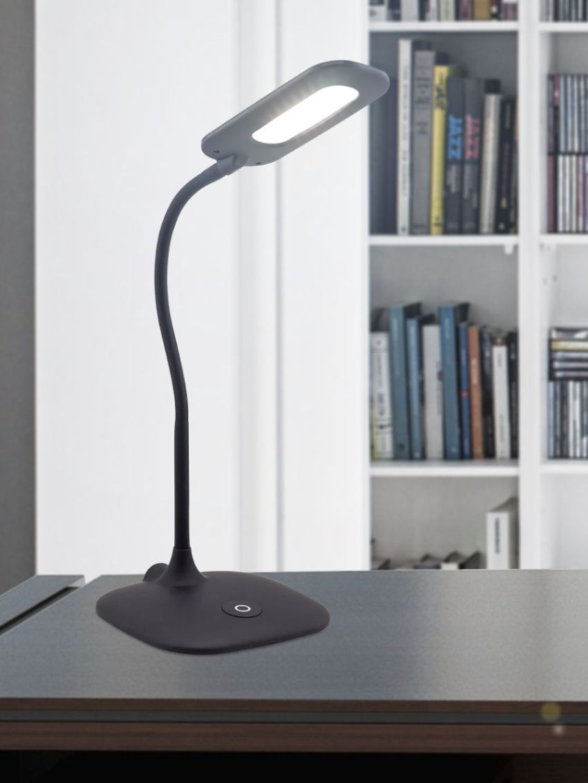 Lampen unterscheiden sich durch die Art des Schalters: mit einem Schalter an einem Kabel, Touch-Steuerung, mit einem Dimmer, mit einem Druckknopfschalter am Lampenkörper Lampen unterscheiden sich durch die Art des Schalters: mit einem Schalter an einem Kabel, Touch-Steuerung, mit einem Dimmer, mit einem Druckknopfschalter am Lampenkörper