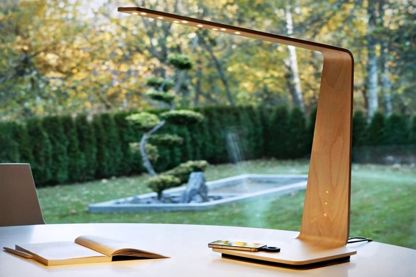 Moderne LED-Tischlampen sind eine kostengünstige Alternative zu veralteten Leuchtstofflampen. Moderne LED-Tischlampen sind eine kostengünstige Alternative zu veralteten Leuchtstofflampen.