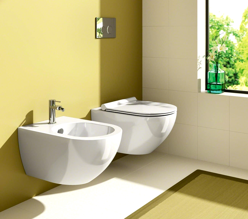 Blok verzija instalacije za zidne WC školjke pričvršćena je izravno na zid u posebnoj niši Blok verzija instalacije za zidne WC školjke pričvršćena je izravno na zid u posebnoj niši