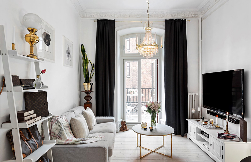 עבור חלון עם דלת מרפסת, עדיף לתת עדיפות לווילונות הזזה. עבור חלון עם דלת מרפסת, עדיף לתת עדיפות לווילונות הזזה.