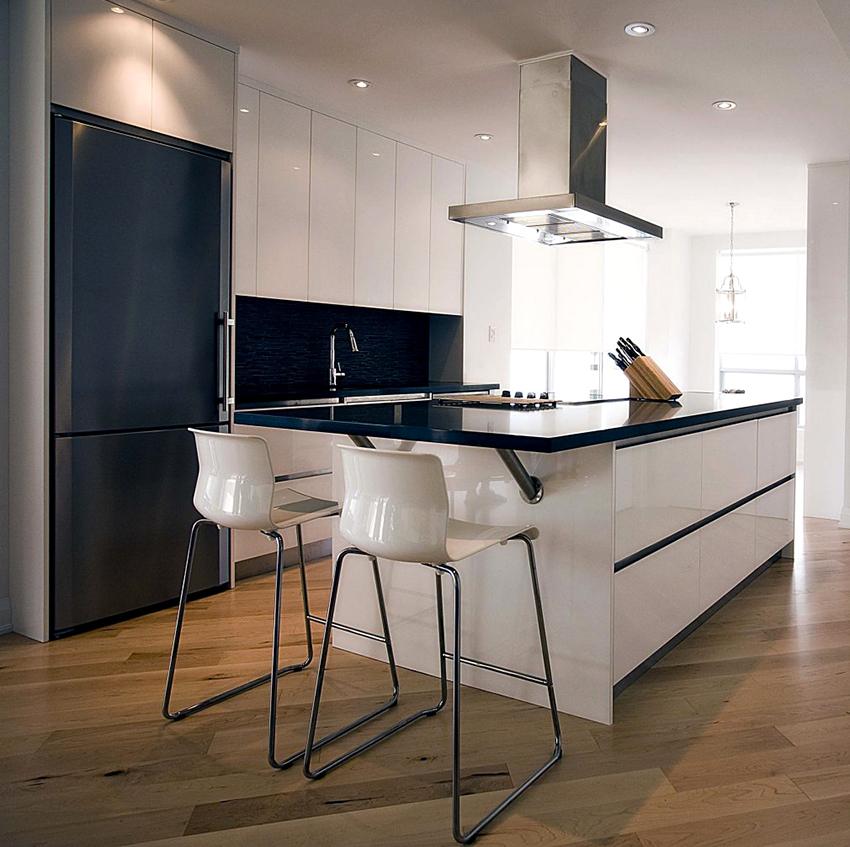 A hűtőszekrény méretének megválasztása az életmódtól és a házban élők számától függ. A hűtőszekrény méretének megválasztása az életmódtól és a házban élők számától függ.