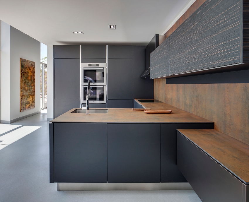 Najpierw musisz dokonać pomiarów pomieszczenia, zmierzyć miejsce, w którym planujesz zainstalować przyszły zestaw kuchenny Najpierw musisz dokonać pomiarów pomieszczenia, zmierzyć miejsce, w którym planujesz zainstalować przyszły zestaw kuchenny