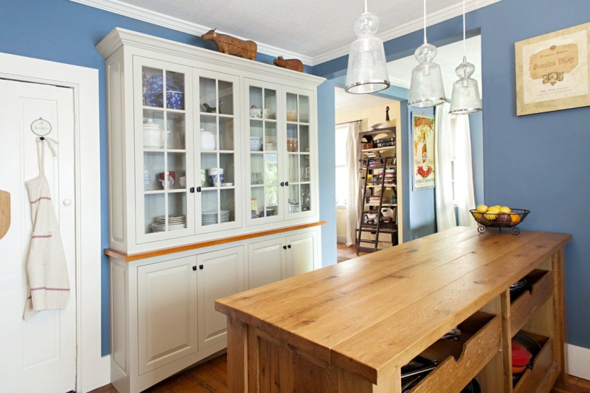 تتميز الخزائن الجانبية الحديثة بأناقتها وأشكالها الرشيقة تتميز الخزائن الجانبية الحديثة بأناقتها وأشكالها الرشيقة