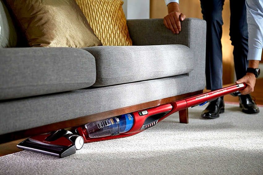 Jellemzően a vezeték nélküli eszközökben porgyűjtő helyett ciklon tartály található Jellemzően a vezeték nélküli eszközökben porgyűjtő helyett ciklon tartály található