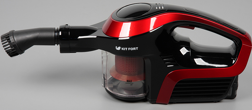 A Kitfort KT-536 akkumulátor egy 0,6 literes ciklon tartályt tartalmaz A Kitfort KT-536 akkumulátor egy 0,6 literes ciklon tartályt tartalmaz