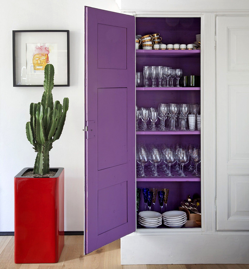 ตู้ข้างจานสามารถเข้ากับการออกแบบห้องนั่งเล่นได้ทุกรูปแบบ