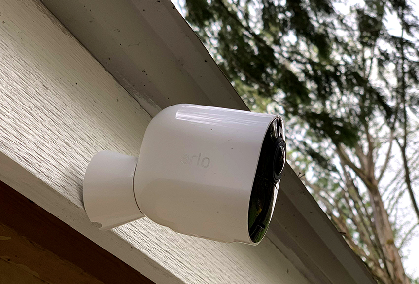 Videoovervågningsenheder med Wi-Fi er forbundet via en router Videoovervågningsenheder med Wi-Fi er forbundet via en router