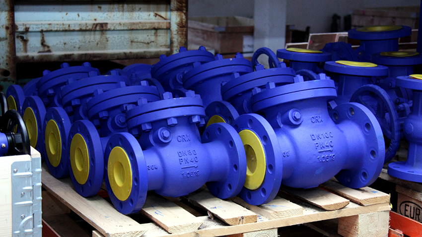 Totes les vàlvules es poden classificar segons el disseny de l’element d’aturada i el tipus de dispositiu Totes les vàlvules es poden classificar segons el disseny de l’element d’aturada i el tipus de dispositiu