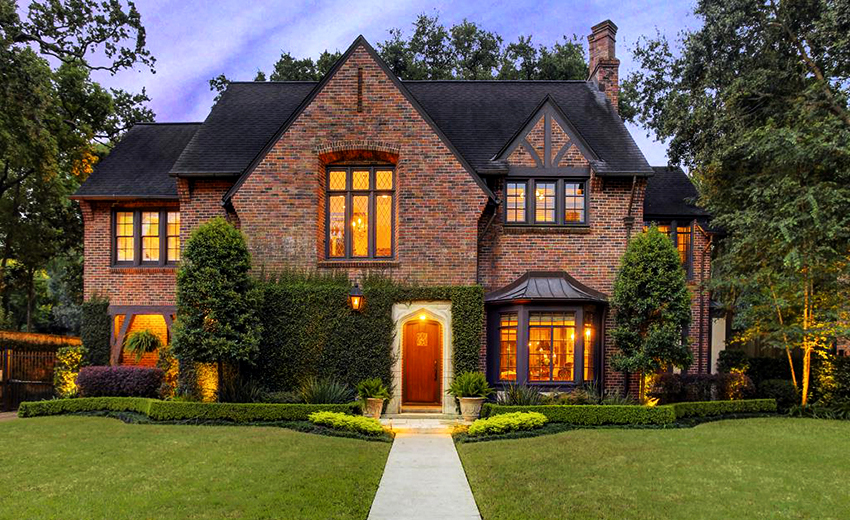 Suočavanje s kućom ciglama mora se planirati u fazi projektiranja, jer je materijal težak i ovaj trenutak mora se unaprijed uzeti u obzir Suočavanje s kućom ciglama mora se planirati u fazi projektiranja, jer je materijal težak i ovaj trenutak mora se unaprijed uzeti u obzir