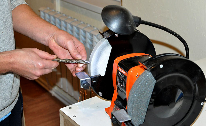 ข้อมูลรวมสำหรับดอกสว่านลับคมและเครื่องมืออื่น ๆ มีหลายประเภท ข้อมูลรวมสำหรับดอกสว่านลับคมและเครื่องมืออื่น ๆ มีหลายประเภท