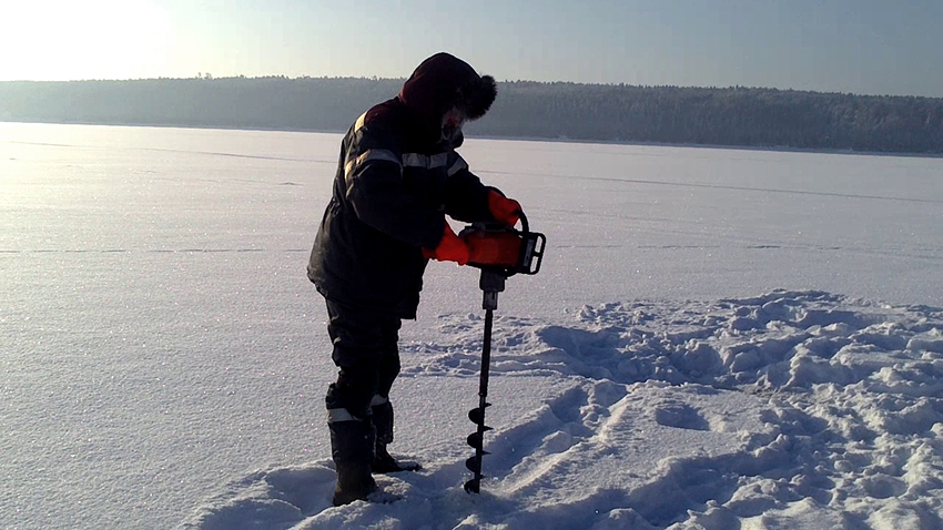 Hausgemachte Produkte werden in der Regel aus Kettensägen Ural, Druzhba, Calm hergestellt Hausgemachte Produkte werden in der Regel aus Kettensägen Ural, Druzhba, Calm hergestellt