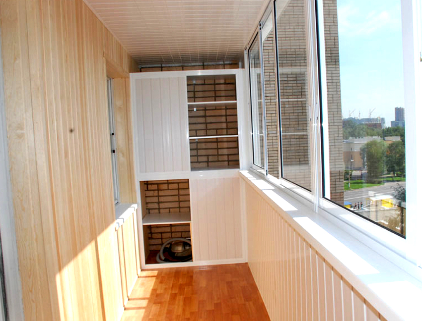 Kombinirani ormar, to je slučaj kada jedan dio ostane otvoren, a drugi zatvoren vratima Kombinirani ormar, to je slučaj kada jedan dio ostane otvoren, a drugi zatvoren vratima