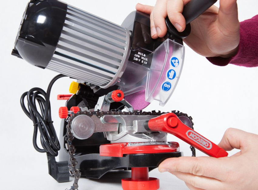 Máy mài xích Oregon có khả năng mài bất kỳ loại xích nào với độ cao mắt xích khác nhau Máy mài xích Oregon có khả năng mài bất kỳ loại xích nào với các độ liên kết khác nhau