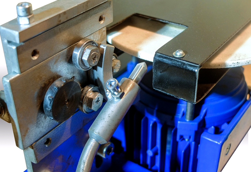 Todas as máquinas podem ser divididas em duas categorias: doméstica e profissional Todas as máquinas podem ser divididas em duas categorias: doméstica e profissional