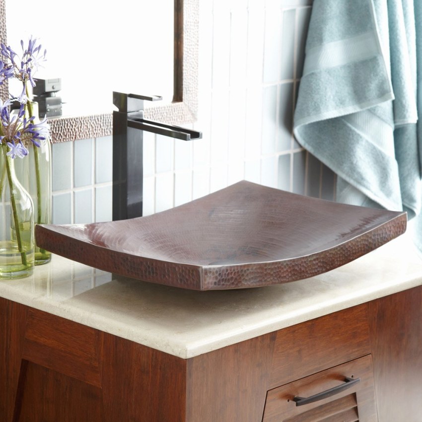 Benkeplater av kunststein er allsidige møbler Benkeplater av kunststein er allsidige møbler