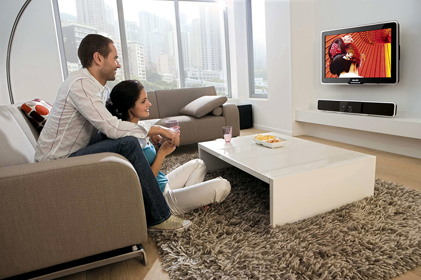 Jenama TV pintar yang paling popular adalah Samsung, LG, Sony dan Philips. Jenama TV pintar yang paling popular adalah Samsung, LG, Sony dan Philips.