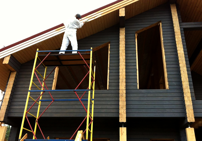 La pintura acrílica està disponible per a elements externs i interns La pintura acrílica està disponible per a elements externs i interns