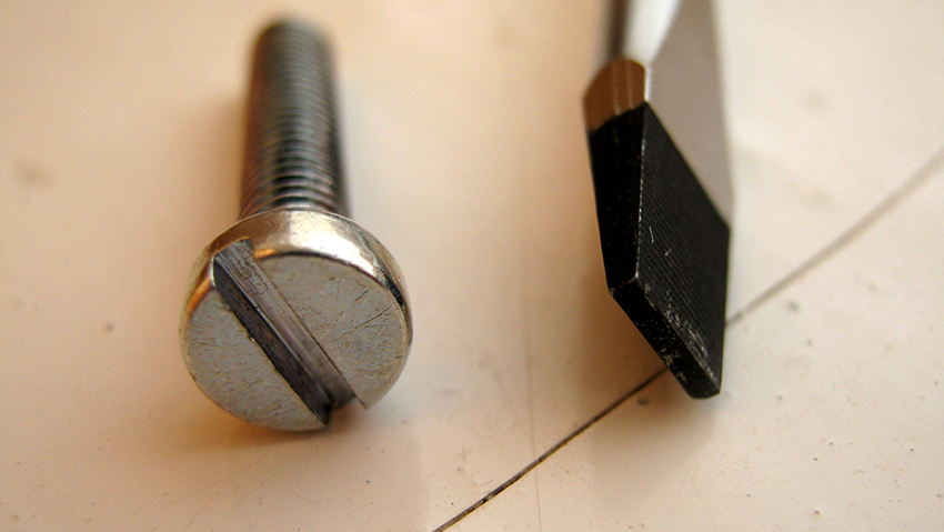 Bit cho khe thẳng - dụng cụ không thể thiếu trong công việc gia đình Bit cho khe thẳng - dụng cụ không thể thiếu trong công việc gia đình