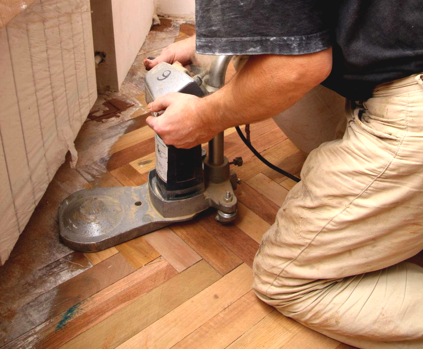 Omkostningerne ved arbejde påvirkes også af gulvbelægningens trætype. Omkostningerne ved arbejde påvirkes også af gulvbelægningens trætype.