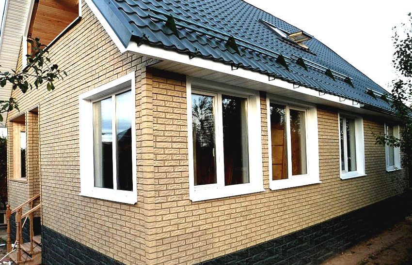 Facadepaneler til Wandstein-mursten falmer ikke i solen i lang tid og mister ikke deres integritet Facadepaneler til Wandstein-mursten falmer ikke i solen i lang tid og mister ikke deres integritet