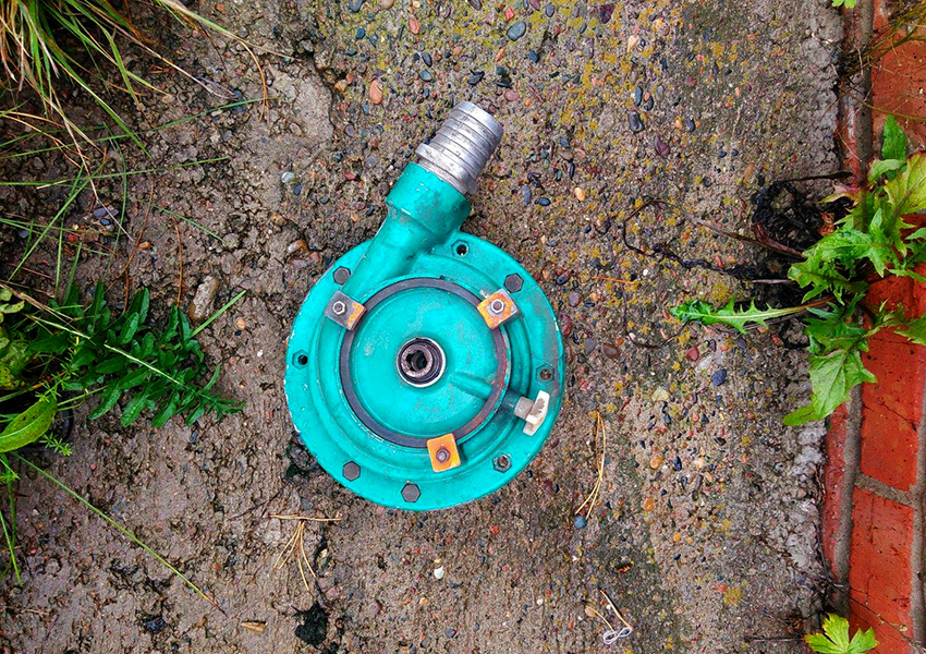 Du kan kjøpe et pumpefeste for motorsag i gjennomsnitt for 3000 rubler Du kan kjøpe et pumpefeste for motorsag i gjennomsnitt for 3000 rubler