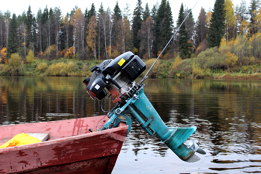 Påhengsmotorfeste kan brukes når det ikke er behov for høy bevegelseshastighet på vann Påhengsmotorfeste kan brukes når det ikke er behov for høy bevegelseshastighet på vann