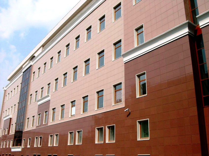 Монтажът на вентилирана фасадна система е бърз и може да се направи по всяко време на годината Монтажът на вентилирана фасадна система е бърз и може да се направи по всяко време на годината