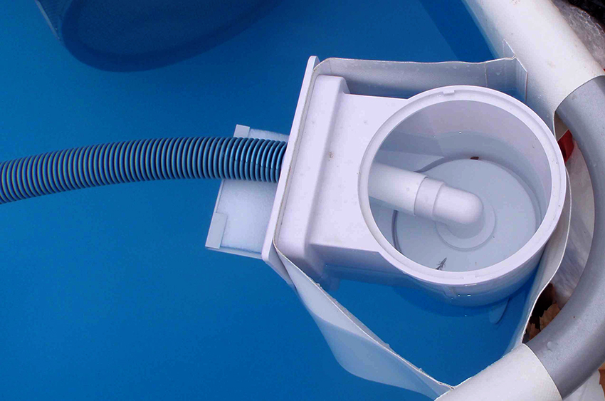 En skimmer for et basseng eller en dam er ikke vanskelig å lage med egne hender En skimmer for et basseng eller en dam er ikke vanskelig å lage med egne hender