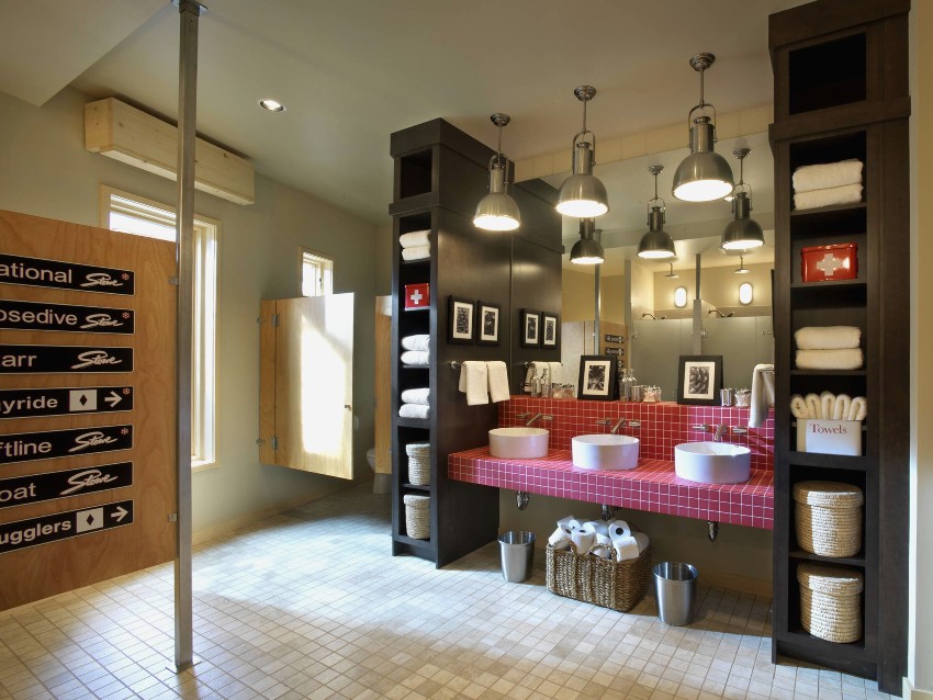 Flislagte benkeplater er preget av en lav pris Flislagte benkeplater er preget av en lav pris