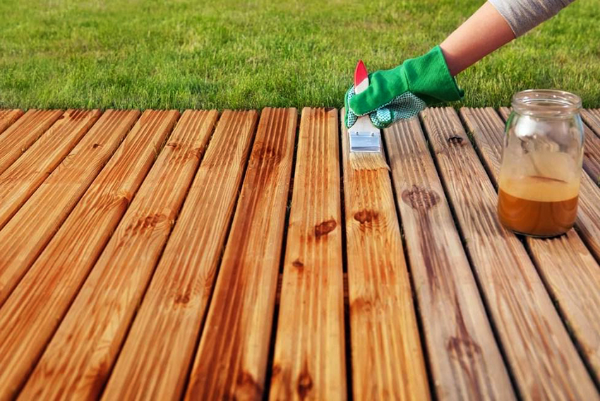 Pour obtenir une couleur saturée, la teinture est appliquée en 2-3 couches. Pour obtenir une couleur saturée, la teinture est appliquée en 2-3 couches.