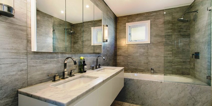 חיצונית, תקרת מתיחה לבנה מט נראית כמו טיח חלק לחלוטין חיצונית, תקרת מתיחה לבנה מט נראית כמו טיח חלק לחלוטין