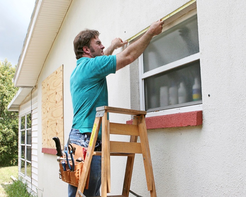 Pentru ca ochiurile să se potrivească perfect la locul lor, măsurătorile trebuie efectuate cu atenție Pentru ca ochiurile să se potrivească perfect la locul lor, măsurătorile trebuie efectuate cu atenție