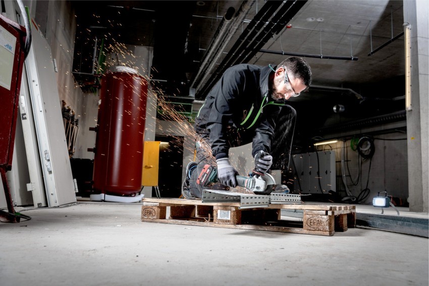 Akumulátorová brúska Metabo WB 18 LTX BL 125 Quick je vybavená lítiovými batériami Akumulátorová brúska Metabo WB 18 LTX BL 125 Quick je vybavená lítiovými batériami