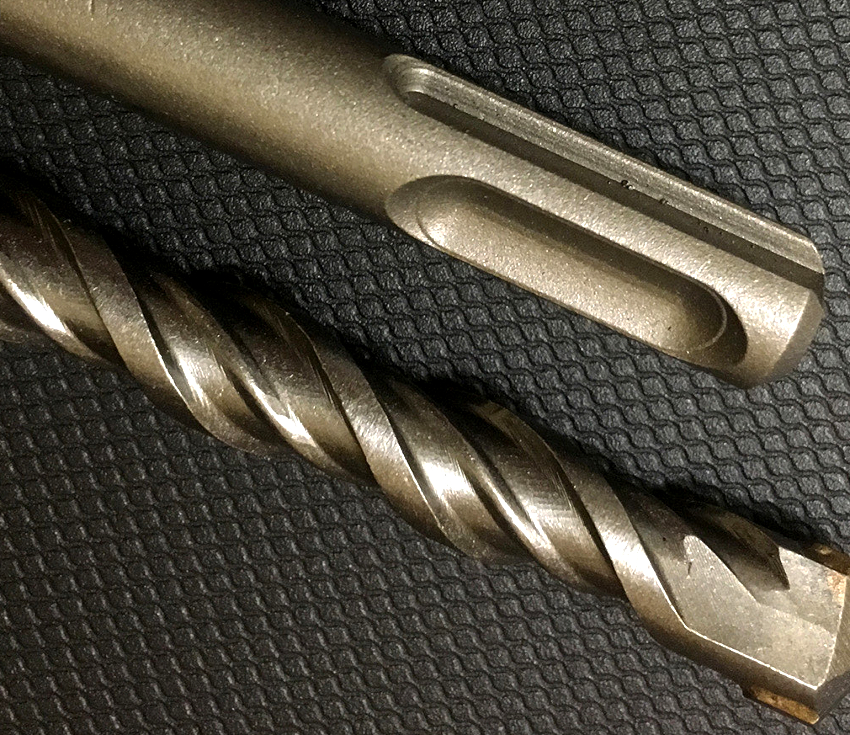 Den mest populære typen borehammer er SDS Plus. Den mest populære typen borehammer er SDS Plus.