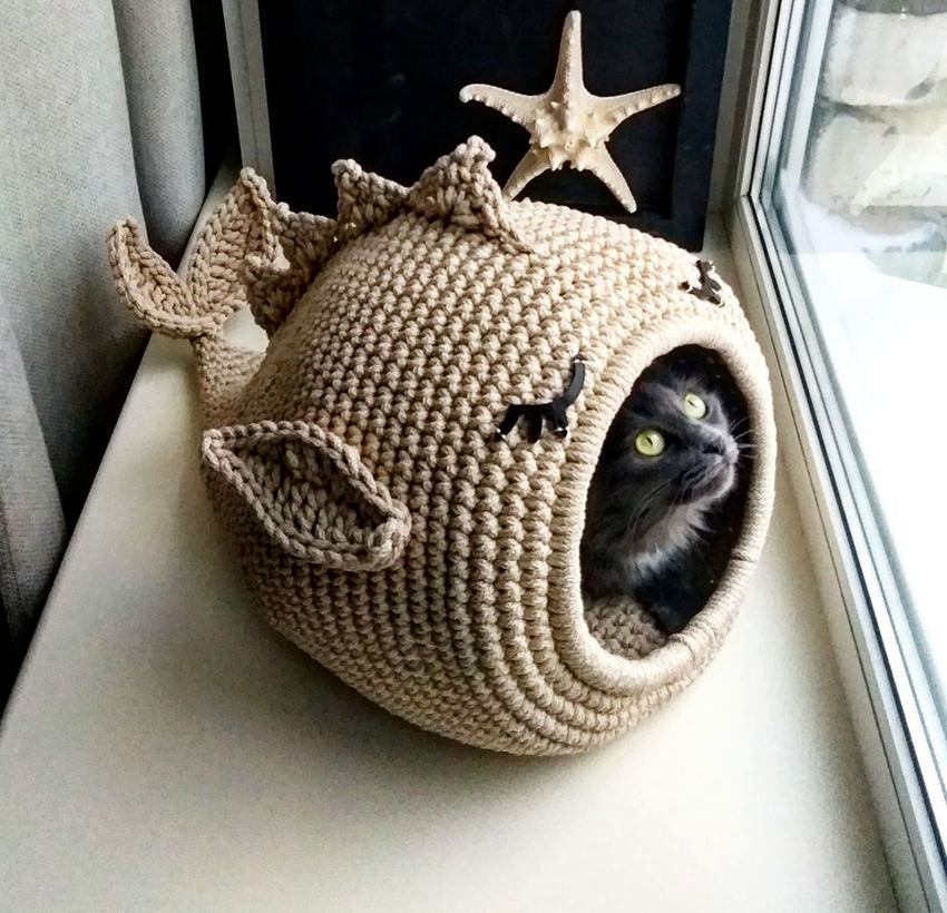 Maaari mong palamutihan ang bahay tulad ng sinasabi sa iyo ng iyong pantasya, ang pangunahing bagay ay ang lahat ng mga detalye ay ligtas para sa hayop Maaari mong palamutihan ang bahay tulad ng sinasabi sa iyo ng iyong pantasya, ang pangunahing bagay ay ang lahat ng mga detalye ay ligtas para sa hayop