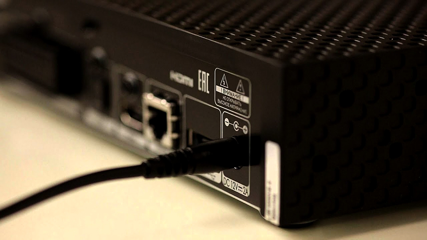 A digitális televízió telepítésekor meg kell határoznia a set-top box típusát és funkcionalitását A digitális televízió telepítésekor meg kell határoznia a set-top box típusát és funkcionalitását