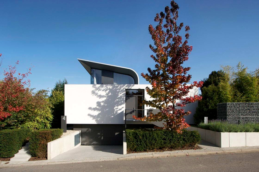 В архитектурно отношение конфигурацията на мецанините може да бъде доста проста или много сложна. В архитектурно отношение конфигурацията на мецанините може да бъде доста проста или много сложна.