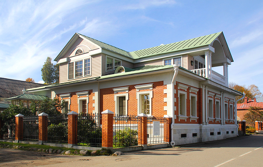 За облицоване на стените на получената рамка най-подходящи са дъските от дърво За облицоване на стените на получената рамка най-подходящи са дъските от дърво