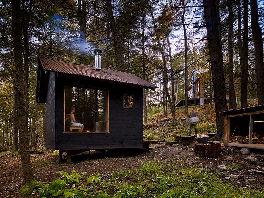 Банята трябва да се намира на най-малко 1-3 м от територията на съседите Банята трябва да се намира на най-малко 1-3 м от територията на съседите