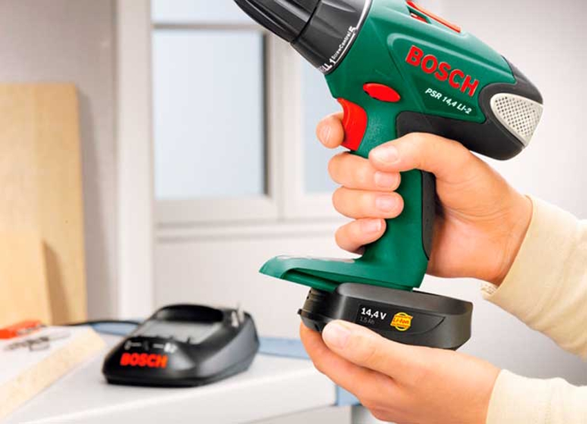 Svi odvijači imaju različite vrste nosača za baterije Svi odvijači imaju različite vrste nosača za baterije