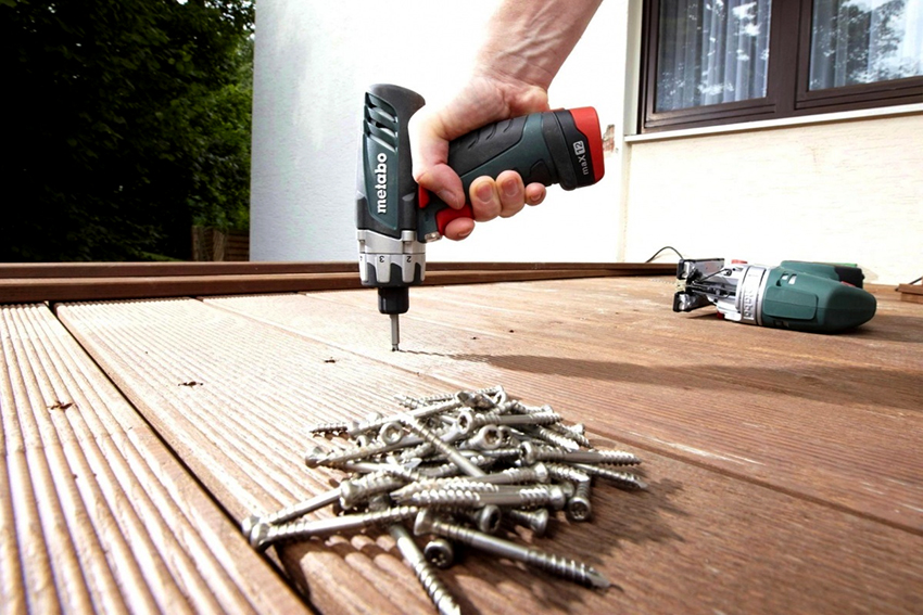 A chave de perfuração com bateria de níquel é frágil A chave de perfuração com bateria de níquel é frágil