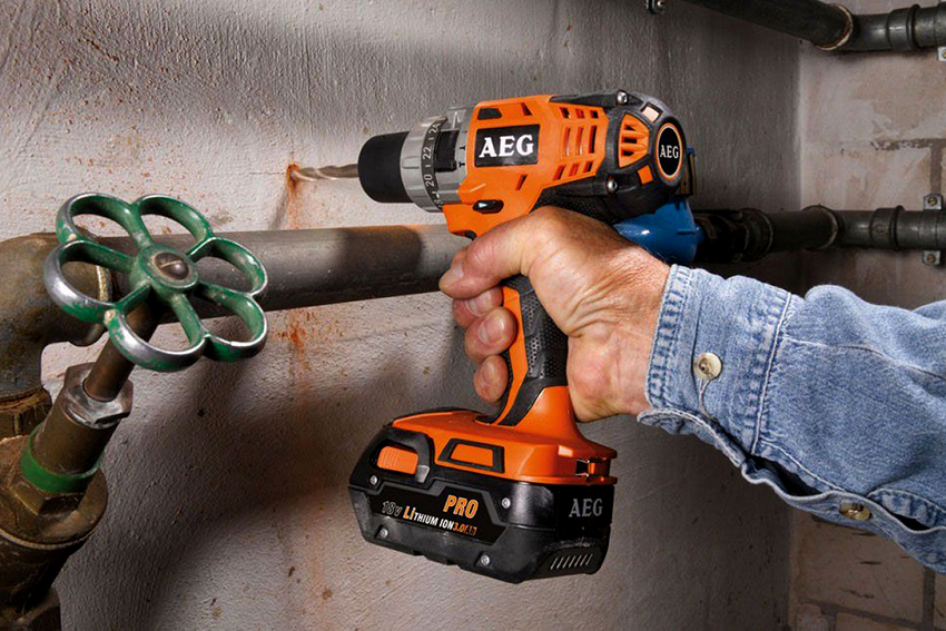 A empresa alemã AEG produz ferramentas confiáveis e de alta qualidade A empresa alemã AEG produz ferramentas confiáveis e de alta qualidade