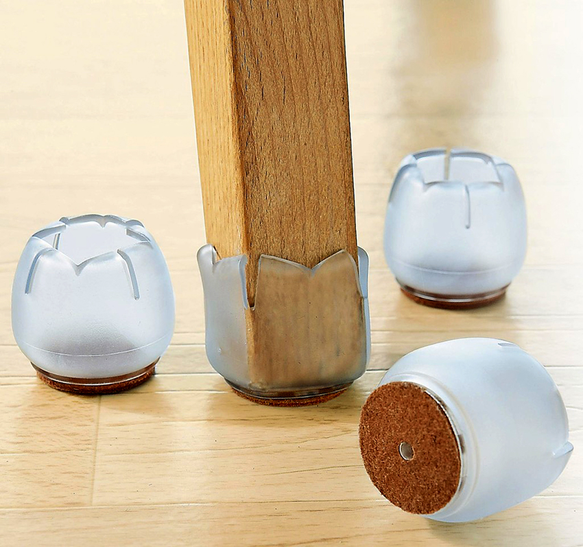 Един от последните етапи на производство е фиксирането на обувките Един от последните етапи на производство е фиксирането на обувките