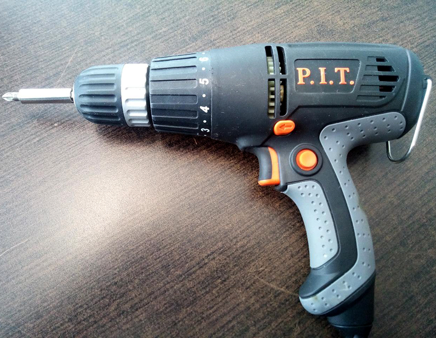 Устройствата с форма са два вида: Т-образна и пистолетна Устройствата с форма са два вида: Т-образна и пистолетна