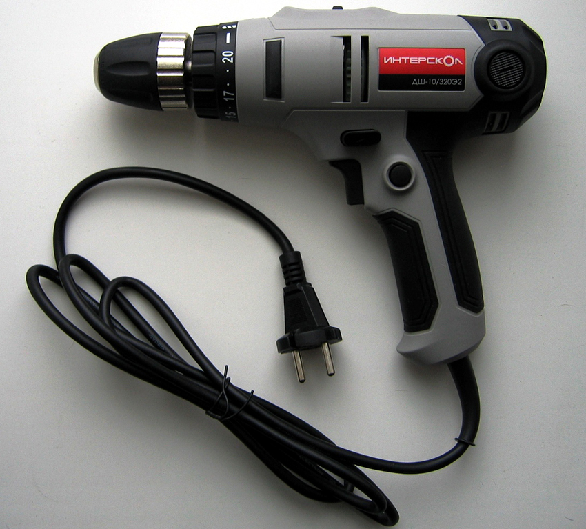 Мрежовото устройство Interskol DSh-10 / 320E2 се характеризира с издръжливост и надеждност Мрежовото устройство Interskol DSh-10 / 320E2 се характеризира с издръжливост и надеждност