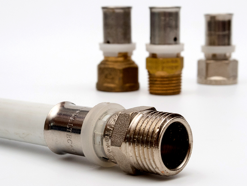 Det er muligt at installere et kompressionsbeslag uden specielt udstyr Det er muligt at installere et kompressionsbeslag uden specielt udstyr