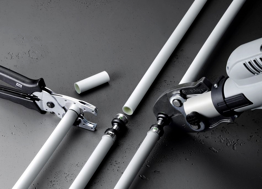 Crimppressefittings er lavet af messing eller bronze Crimppressefittings er lavet af messing eller bronze