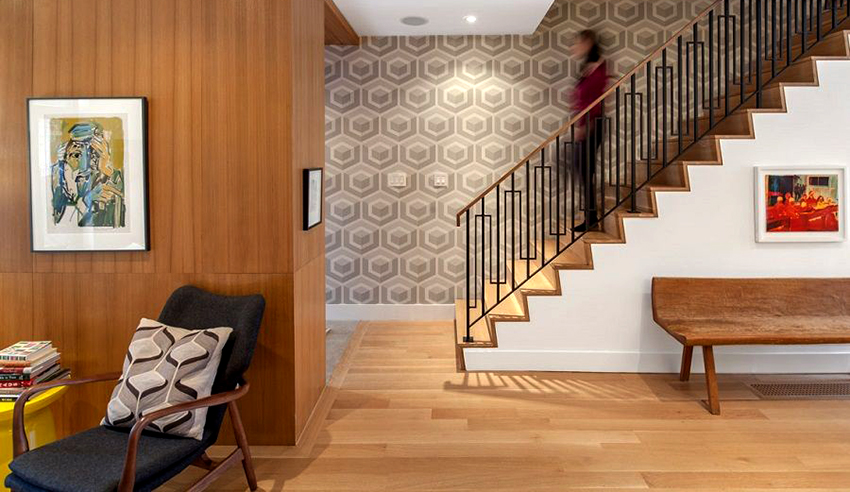 Kovane metalne stepenice dobro rade s drugim materijalima Kovane metalne stepenice dobro rade s drugim materijalima