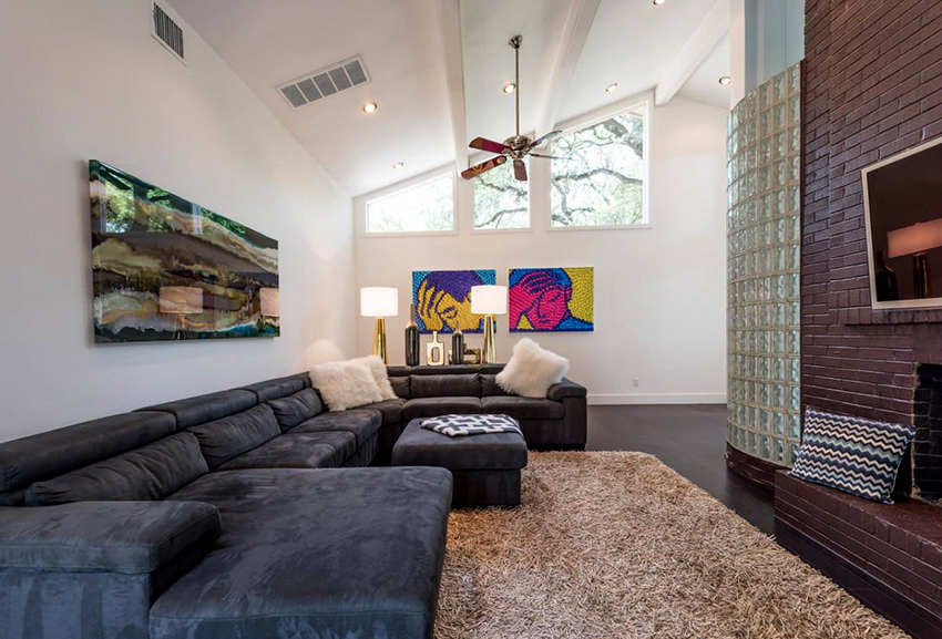 Canapeaua modulară poate fi dotată cu o cușetă extensibilă și poate fi, de asemenea, echipată cu un mecanism de carte sau delfin Canapeaua modulară poate fi dotată cu o cușetă extensibilă și poate fi, de asemenea, echipată cu un mecanism de carte sau delfin